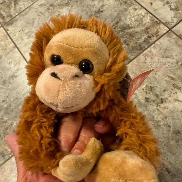 NWT Wild Republic hugger plushie orangutan - Picture 2 of 10